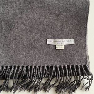 Johnstons of Elgin Scarf 100% Cashmere